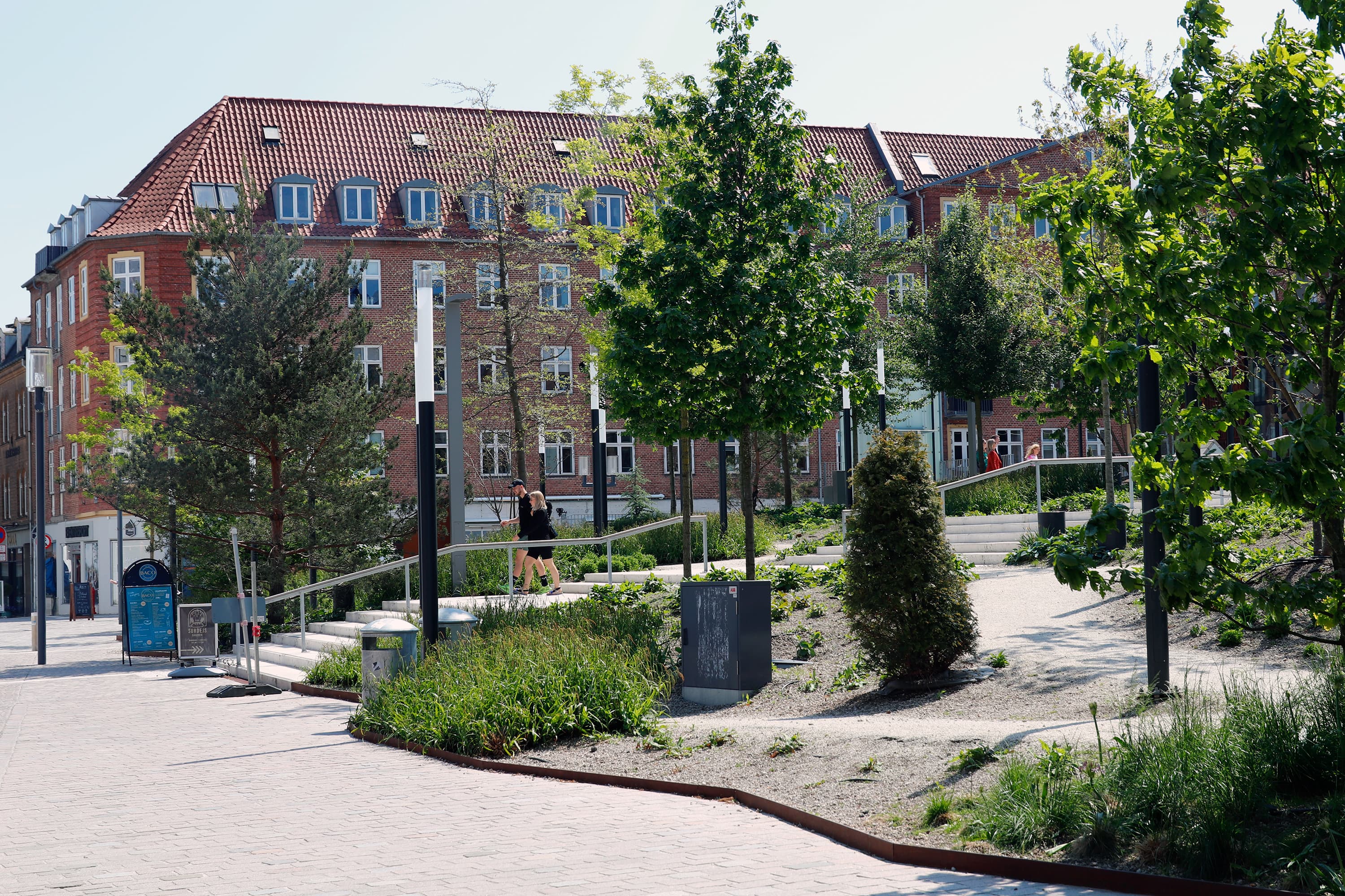 Budolfi Plads - trapper og stier