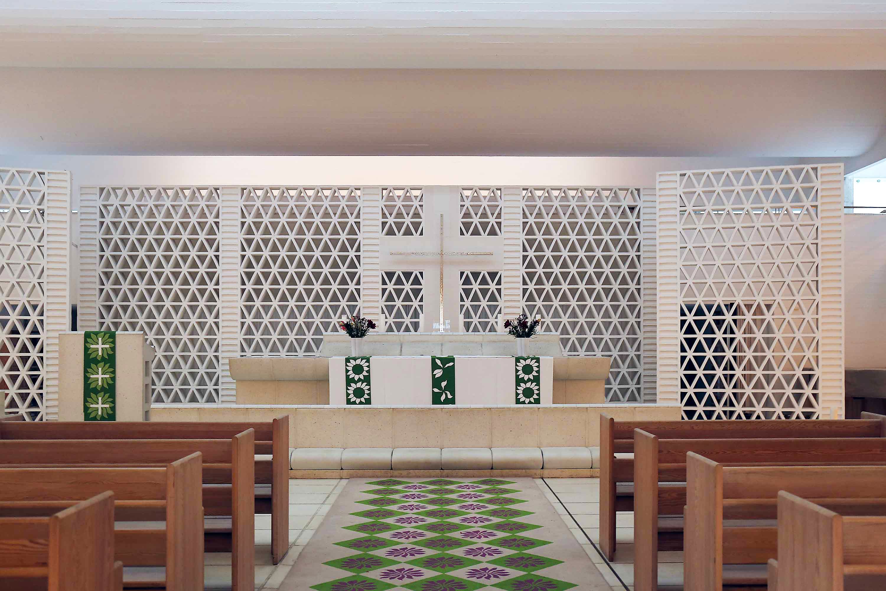 Bagsværd Kirke alter